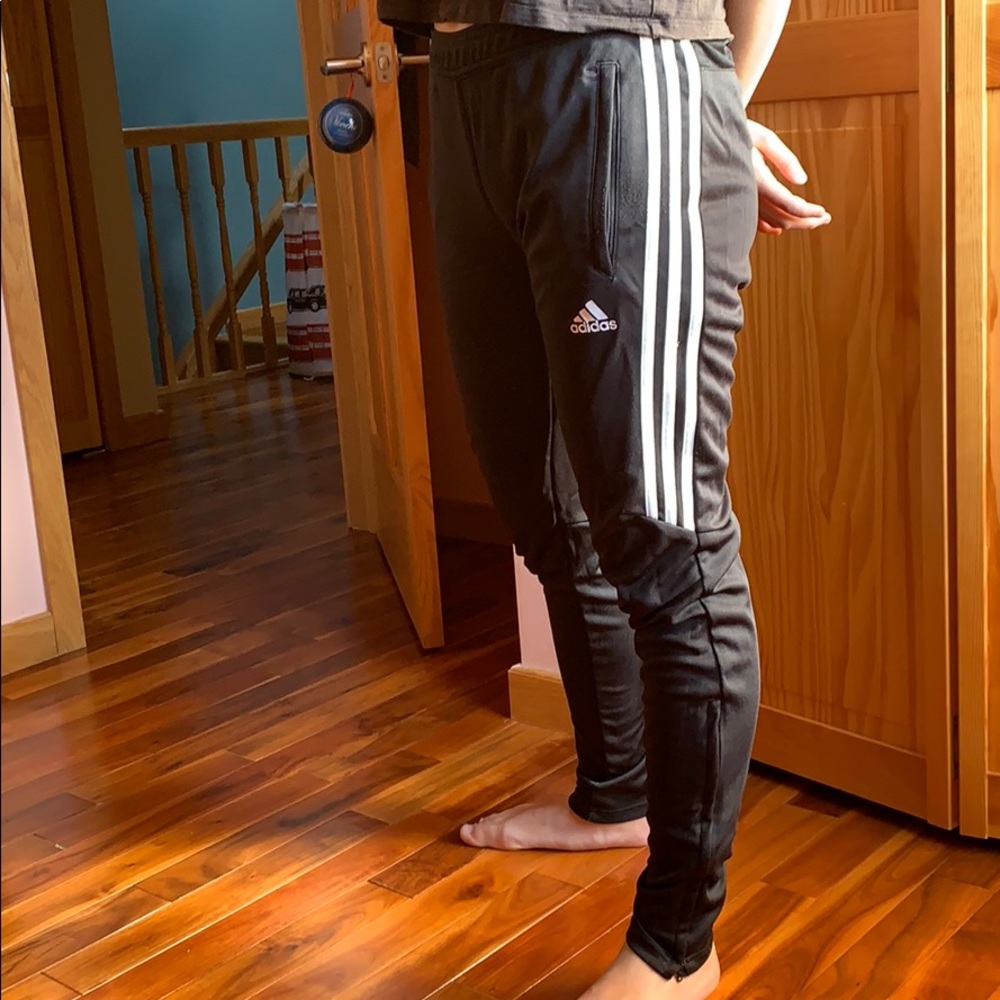【S】Adidas track pants
